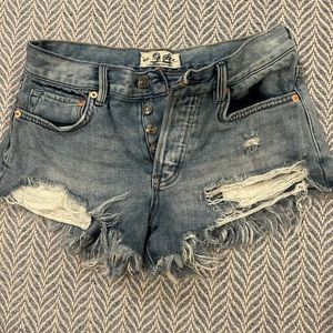 Free people denim shorts size 24 - SEND OFFERS